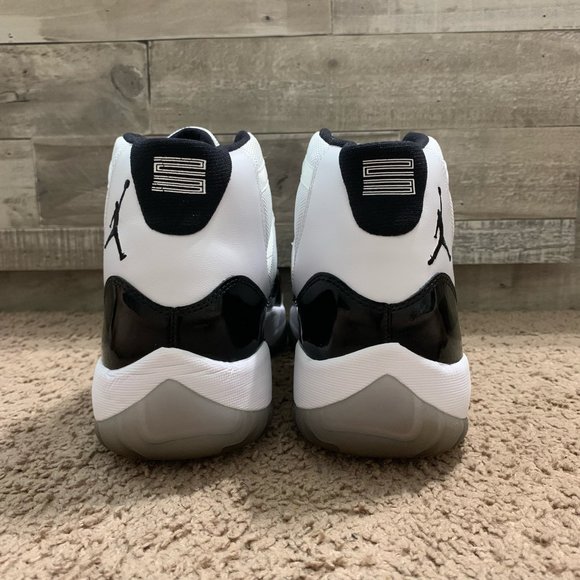 Nike Air Jordan 11 Retro Concord